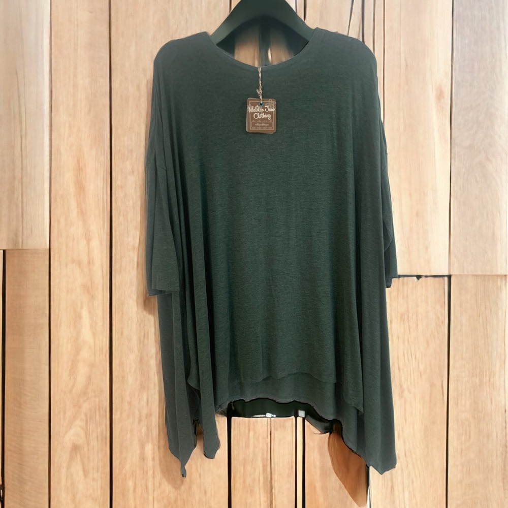 NWT MATILDA JANE BEAUTIFUL GREEN TOP